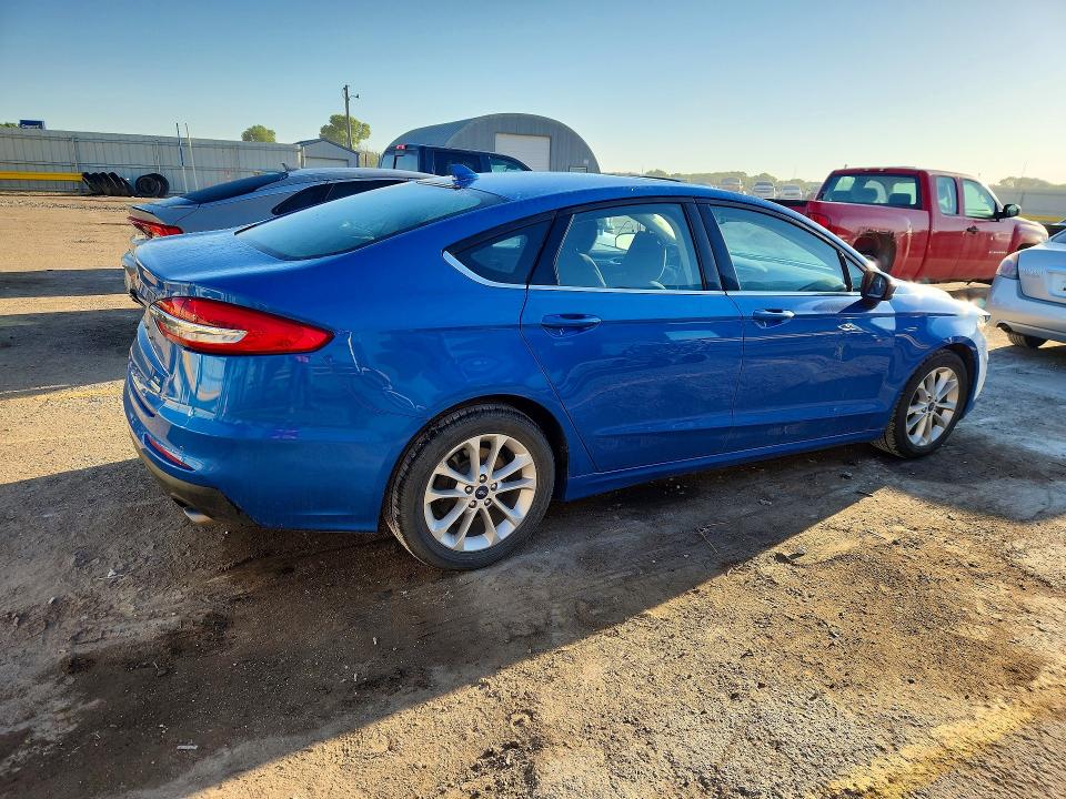 Продажа на аукционе авто 2020 Ford Fusion, vin: 3FA6P0HD9LR172874, номер лота: 51535236
