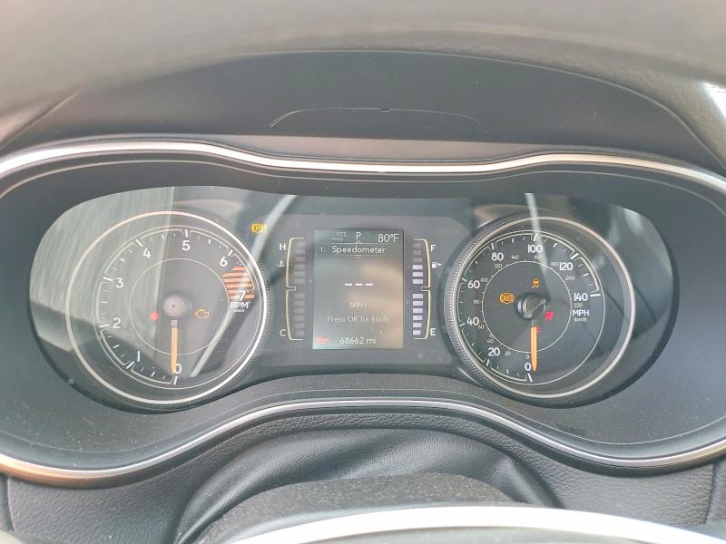 52617196 :رقم المزاد ، 1C4PJLCBXMD164414 vin ، 2021 Jeep Cherokee مزاد بيع