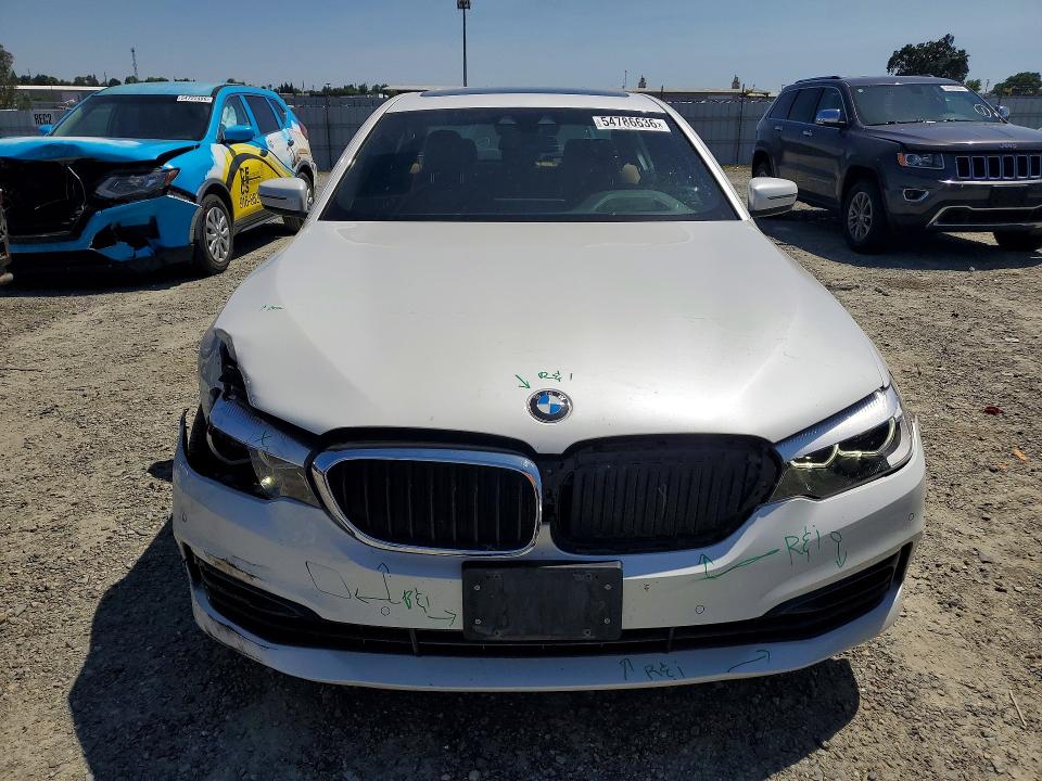 54786636 :رقم المزاد ، WBAJE5C51JG918050 vin ، 2018 Bmw 540 مزاد بيع