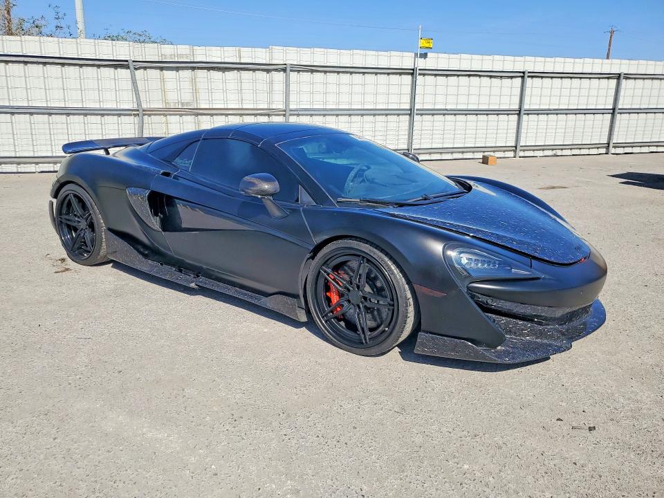 53667336 :رقم المزاد ، SBM13SAA4LW008027 vin ، 2020 Mclaren Automotive 600lt مزاد بيع