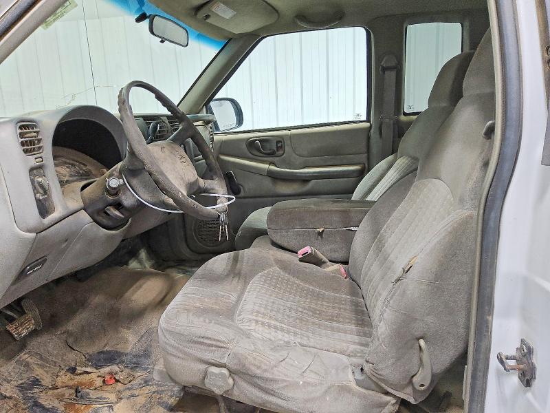 51369536 :رقم المزاد ، 1GCCS19W1Y8176010 vin ، 2000 Chevrolet S Truck مزاد بيع