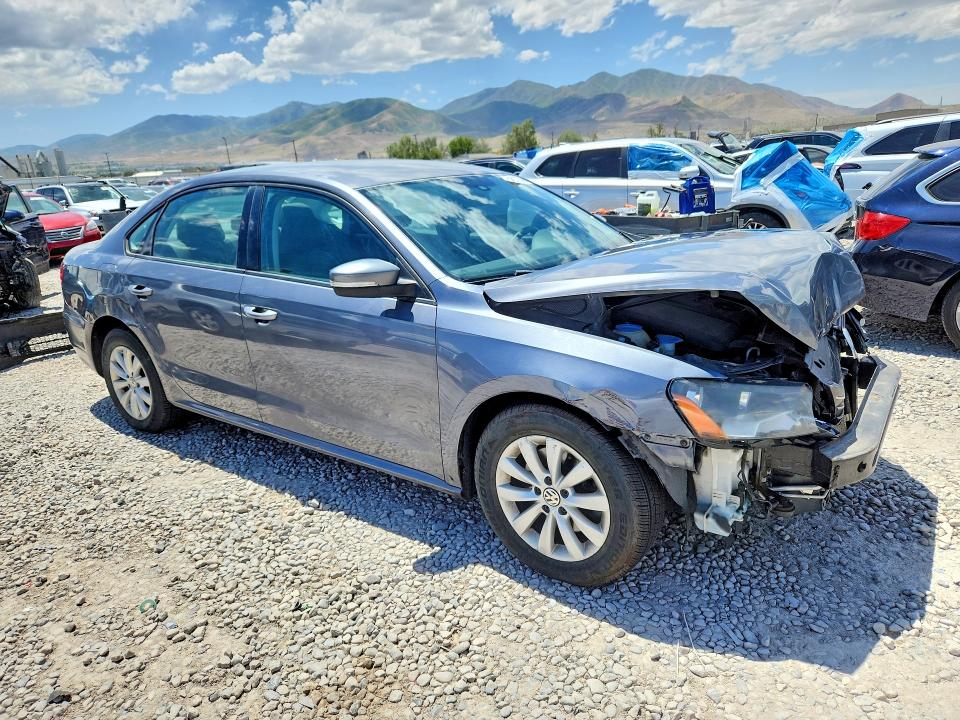 2013 Volkswagen Passat მანქანა იყიდება აუქციონზე, vin: 1VWAP7A34DC139552, აუქციონის ნომერი: 54817946