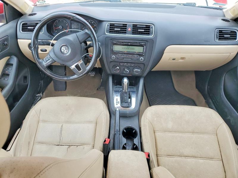 54256176 :رقم المزاد ، 3VWDX7AJ1BM061111 vin ، 2011 Volkswagen Jetta مزاد بيع