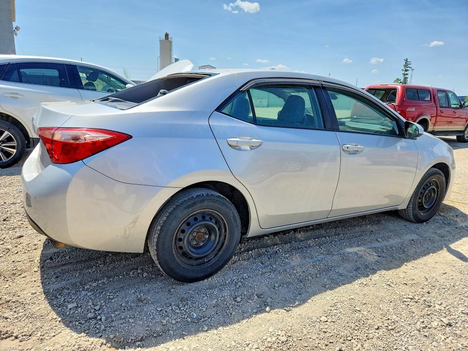 Продажа на аукционе авто 2018 Toyota Corolla, vin: 5YFBURHE6JP775914, номер лота: 50612816