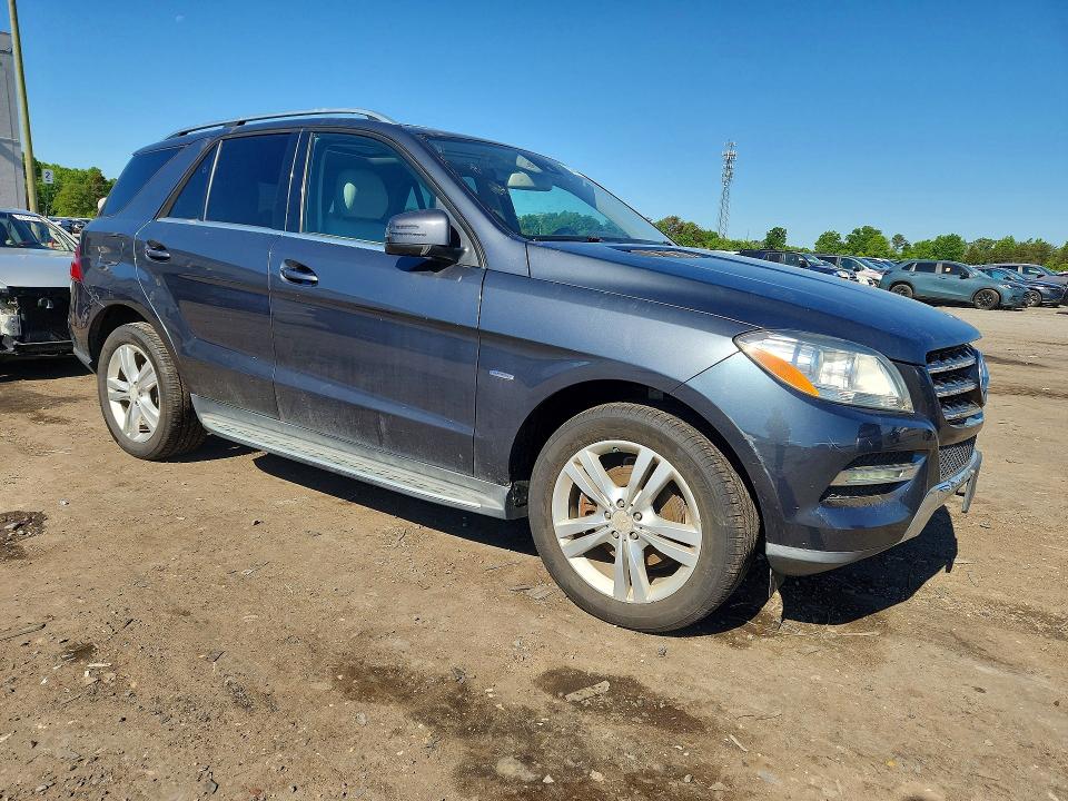 53053456 :رقم المزاد ، 4JGDA2EB9CA015059 vin ، 2012 Mercedes-benz Ml مزاد بيع