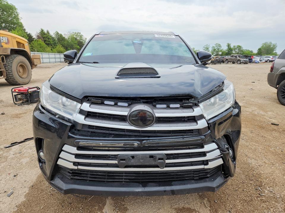 Auction sale of the 2018 Toyota Highlander, vin: 5TDJZRFH9JS887267, lot number: 52890646