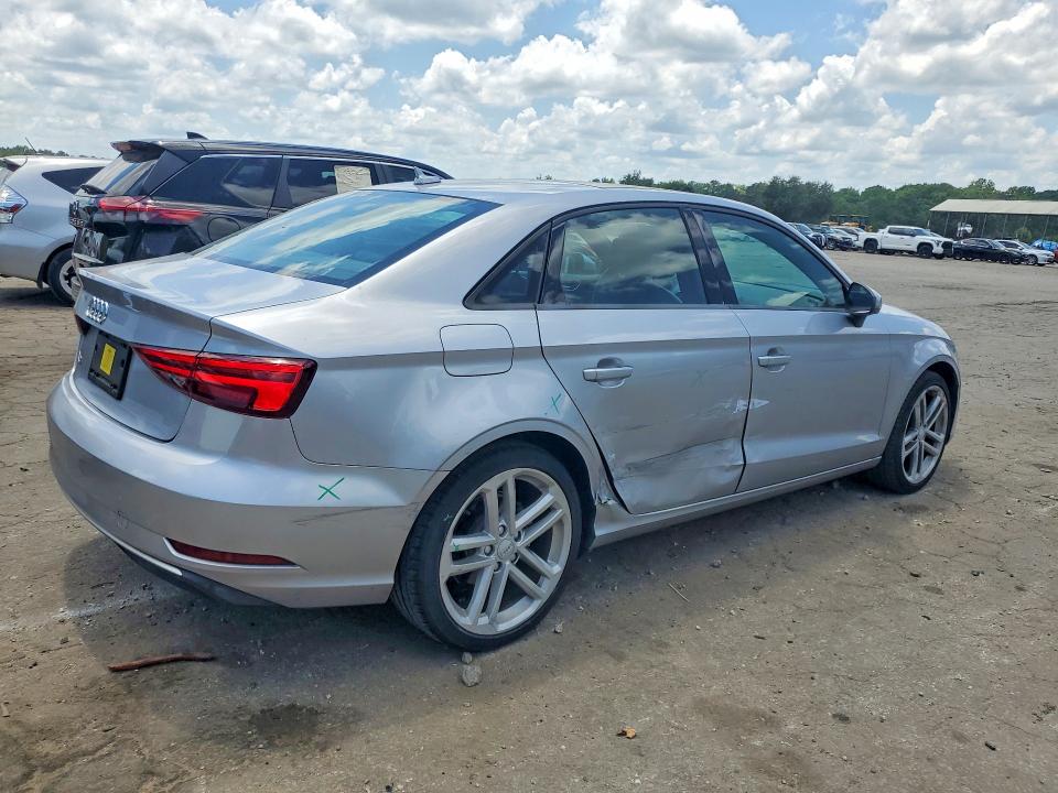 2018 Audi A3 მანქანა იყიდება აუქციონზე, vin: WAUAUGFF6J1094083, აუქციონის ნომერი: 53595976