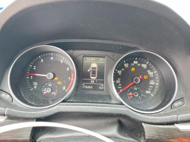 Продажа на аукционе авто 2017 Volkswagen Passat, vin: 1VWBT7A31HC044209, номер лота: 52600846