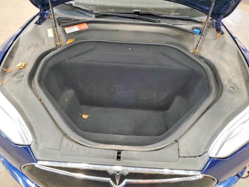 Продажа на аукционе авто 2015 Tesla Model S, vin: 5YJSA1S27FF090736, номер лота: 54631726