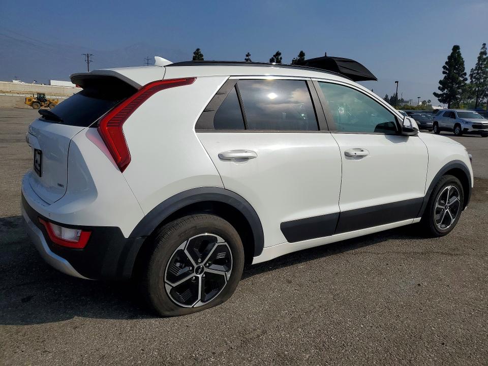 Продаж на аукціоні авто 2024 Kia Niro, vin: KNDCR3LE3R5143584, номер лоту: 52269496