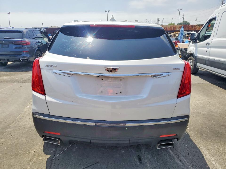 51523826 :رقم المزاد ، 1GYKNCRS6HZ194129 vin ، 2017 Cadillac Xt5 مزاد بيع