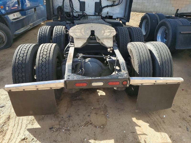 Продажа на аукционе авто 2017 Peterbilt 579, vin: 1XPBD49X2HD392907, номер лота: 55383506