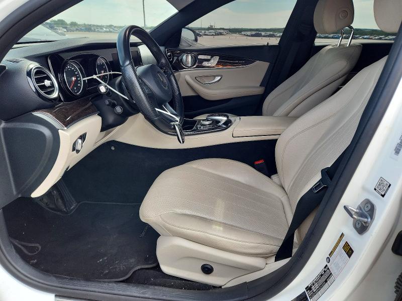 52653976 :رقم المزاد ، WDDZF4JB9HA243055 vin ، 2017 Mercedes-benz E مزاد بيع