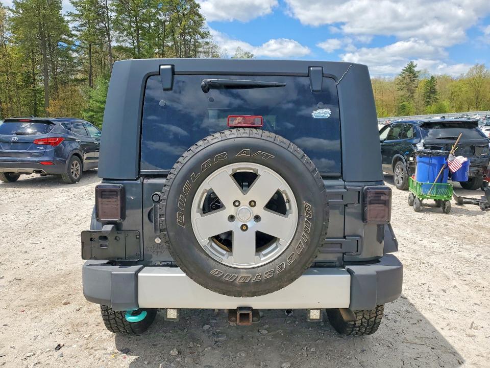 53131186 :رقم المزاد ، 1J4BA5H18AL156331 vin ، 2010 Jeep Wrangler Unlimited مزاد بيع