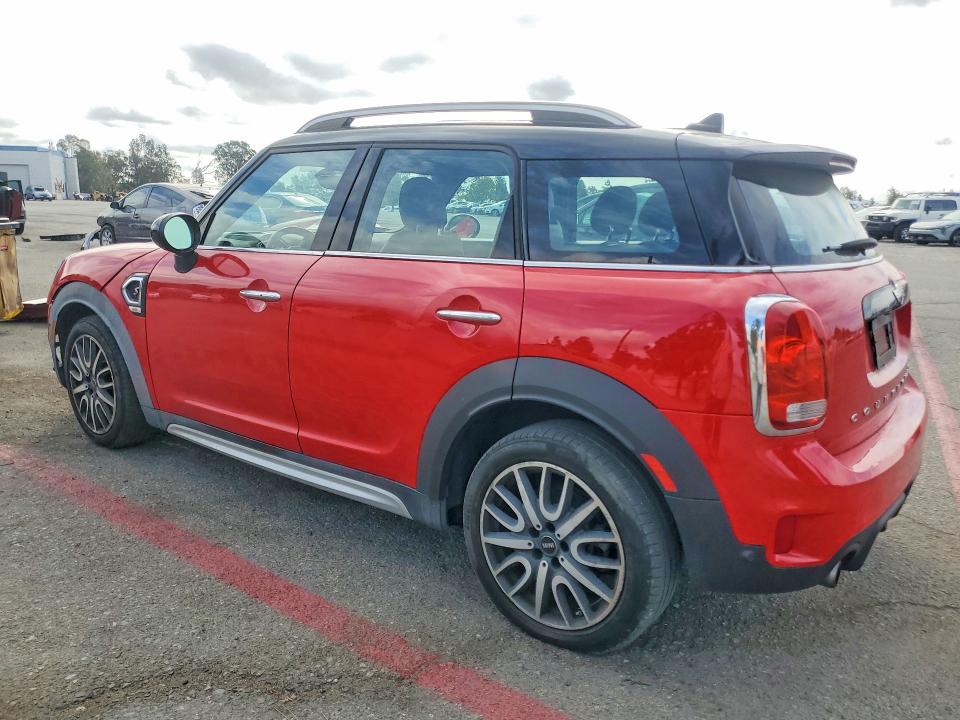 52358236 :رقم المزاد ، WMZYT3C3XJ3E93917 vin ، 2018 Mini Cooper مزاد بيع