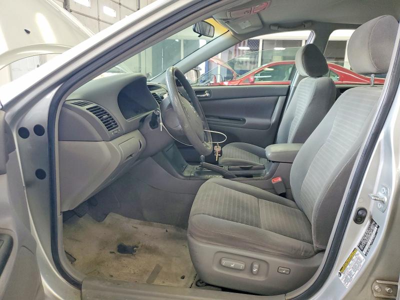 2005 Toyt Camry მანქანა იყიდება აუქციონზე, vin: 4T1BE32KX5U948198, აუქციონის ნომერი: 52600736