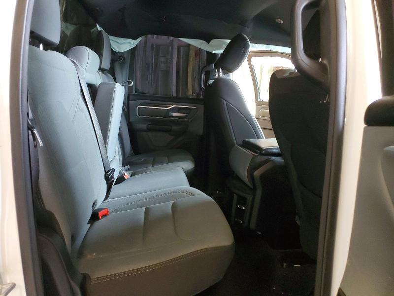 52069456 :رقم المزاد ، 1C6RREBTXMN832253 vin ، 2021 Ram 1500 مزاد بيع