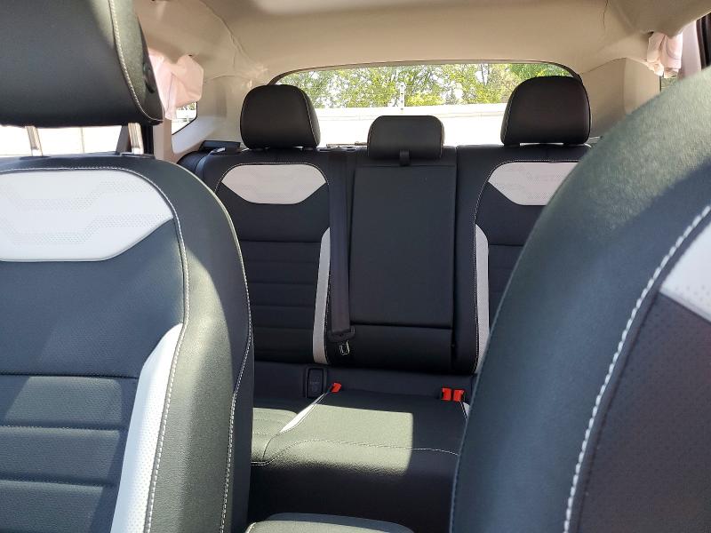 52844056 :رقم المزاد ، 3VV4C7B24SM027946 vin ، 2025 Volkswagen Taos مزاد بيع