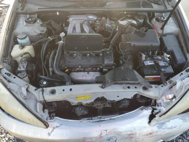 54436386 :رقم المزاد ، 4T1BF30K02U016555 vin ، 2002 Toyota Camry مزاد بيع