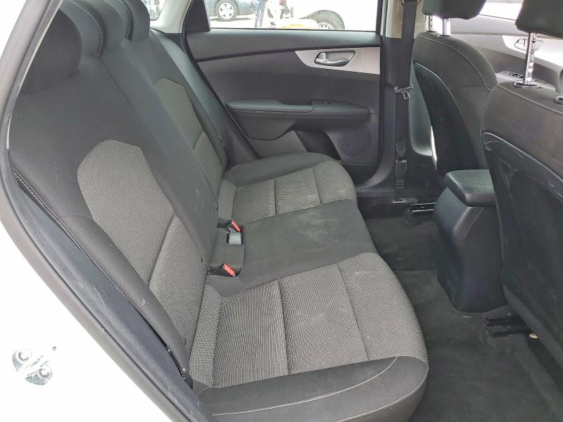 2023 Kia Forte მანქანა იყიდება აუქციონზე, vin: 3KPF24AD7PE608824, აუქციონის ნომერი: 54263046