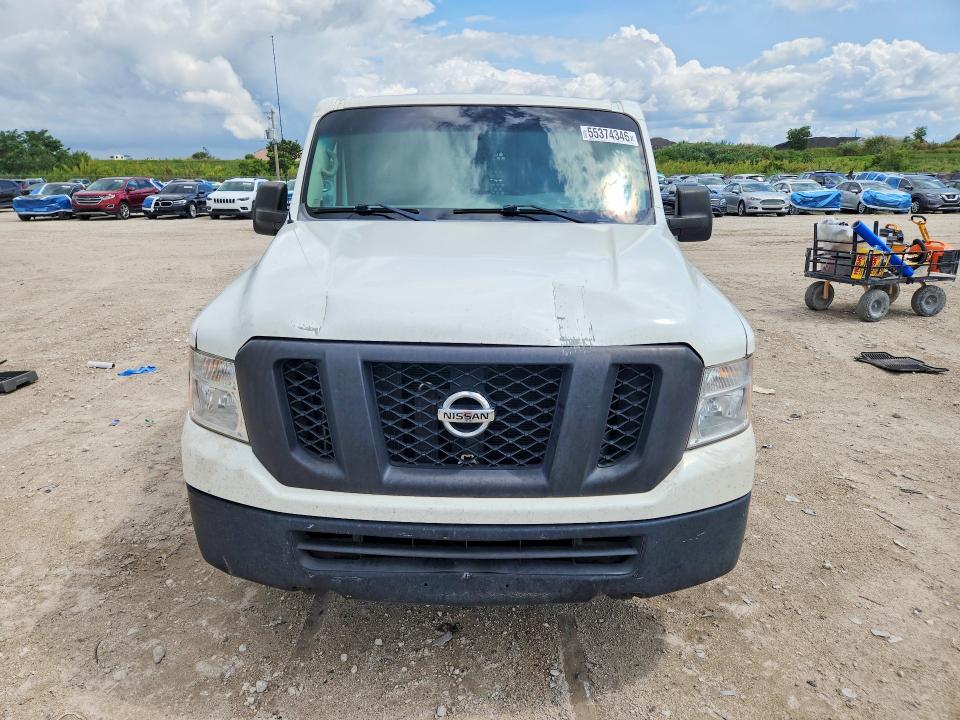 55374346 :رقم المزاد ، 1N6BF0KY6HN804499 vin ، 2017 Nissan Nv مزاد بيع