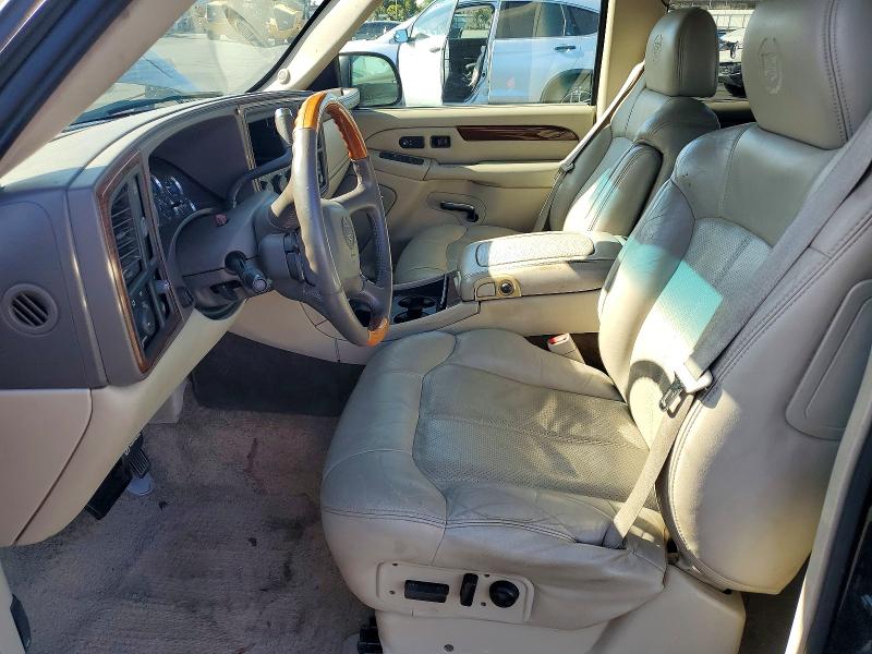 52961556 :رقم المزاد ، 1GYEK63N22R310329 vin ، 2002 Cadillac Escalade مزاد بيع