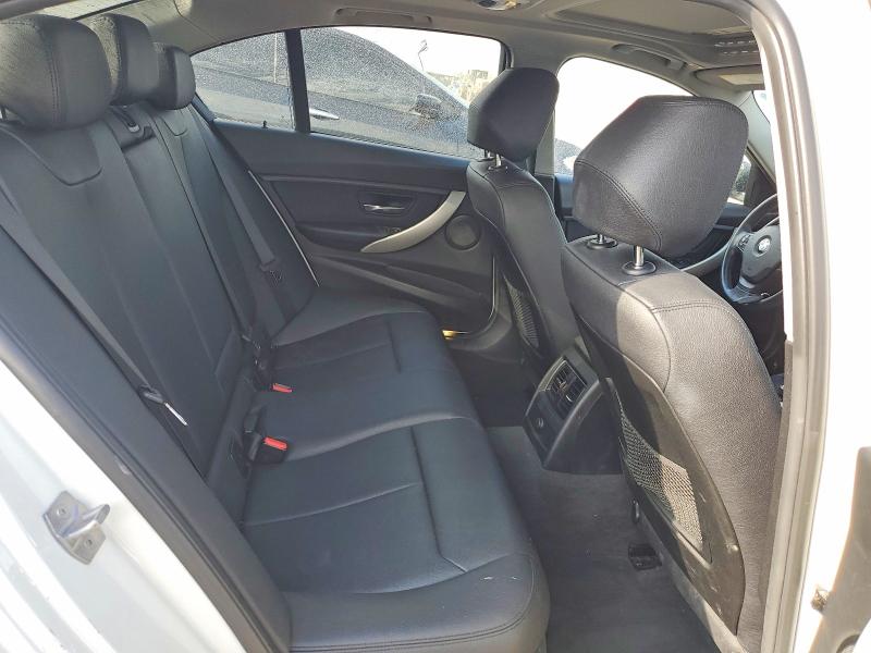 52864566 :رقم المزاد ، WBA8A3C56JA505218 vin ، 2018 Bmw 320 مزاد بيع