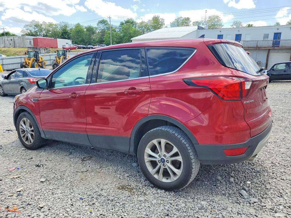 Продажа на аукционе авто 2019 Ford Escape, vin: 1FMCU0GD4KUC00946, номер лота: 51304586