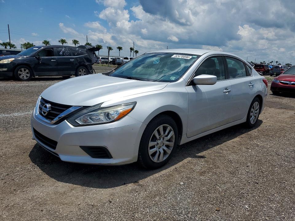 Aukcja sprzedaży 2017 Nissan Altima, vin: 1N4AL3AP2HN335354, numer aukcji: 52470896