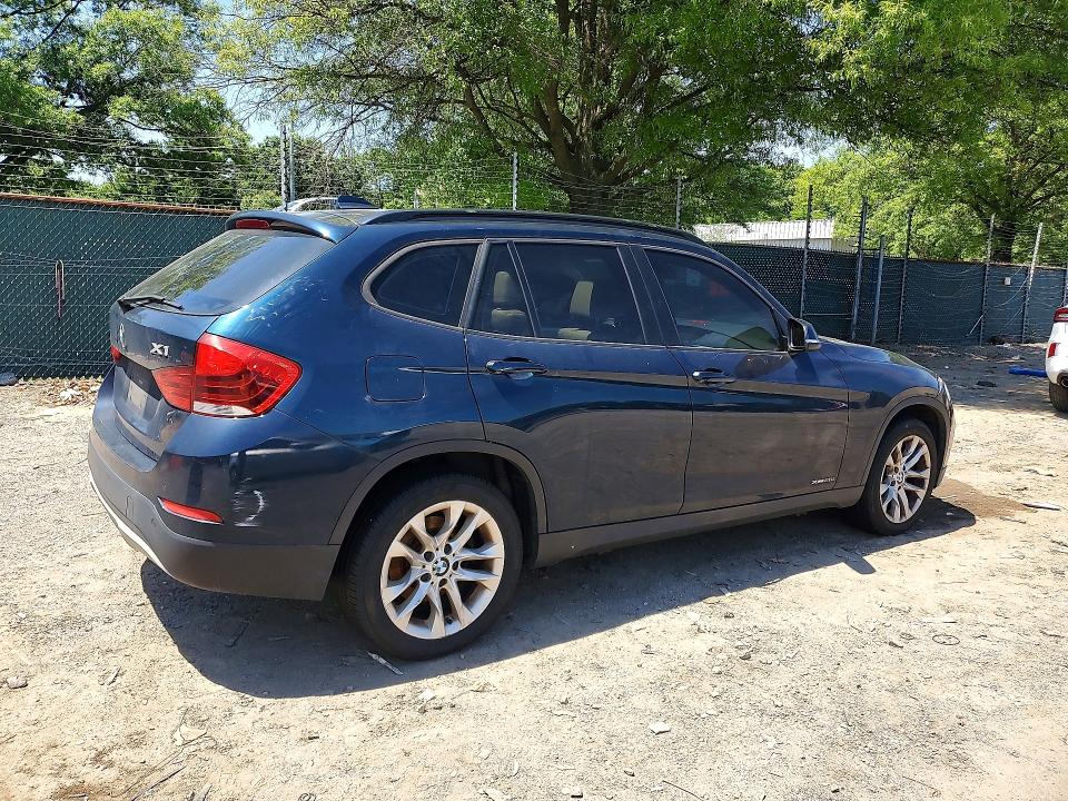 2015 Bmw X1 მანქანა იყიდება აუქციონზე, vin: WBAVL1C59FVY28941, აუქციონის ნომერი: 55244736
