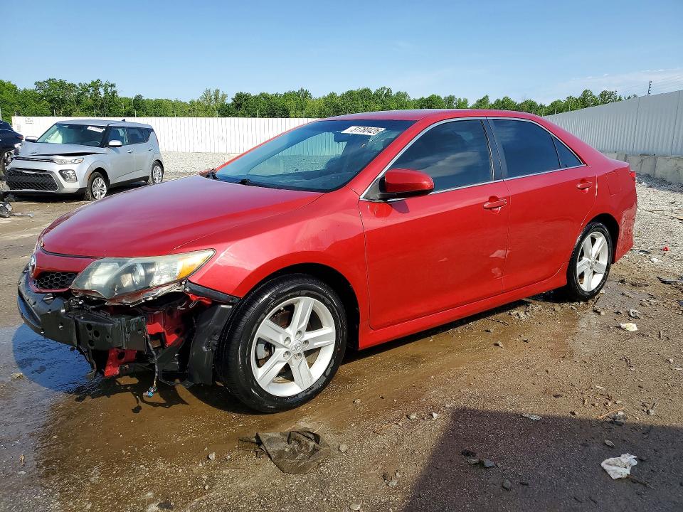 51780426 :رقم المزاد ، 4T1BF1FK9EU803391 vin ، 2014 Toyota Camry مزاد بيع
