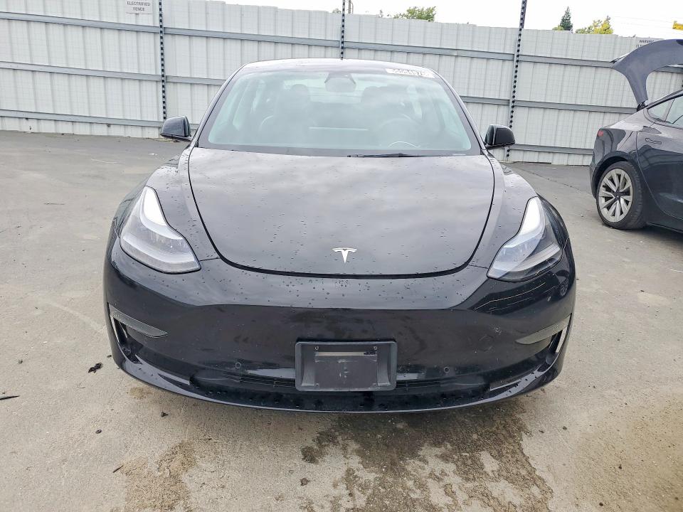 2022 Tesla Model 3 მანქანა იყიდება აუქციონზე, vin: 5YJ3E1EA6NF304044, აუქციონის ნომერი: 55554876