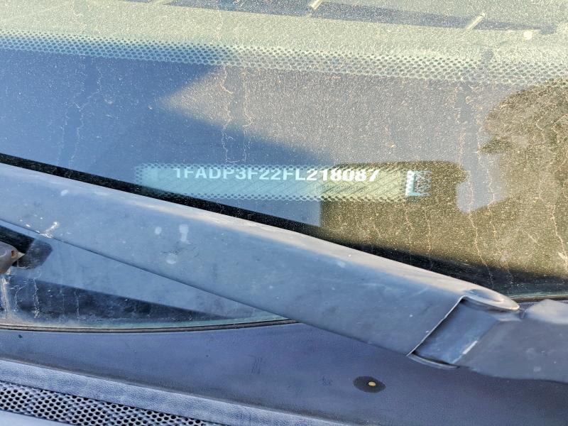 53804516 :رقم المزاد ، 1FADP3F22FL218087 vin ، 2015 Ford Focus مزاد بيع