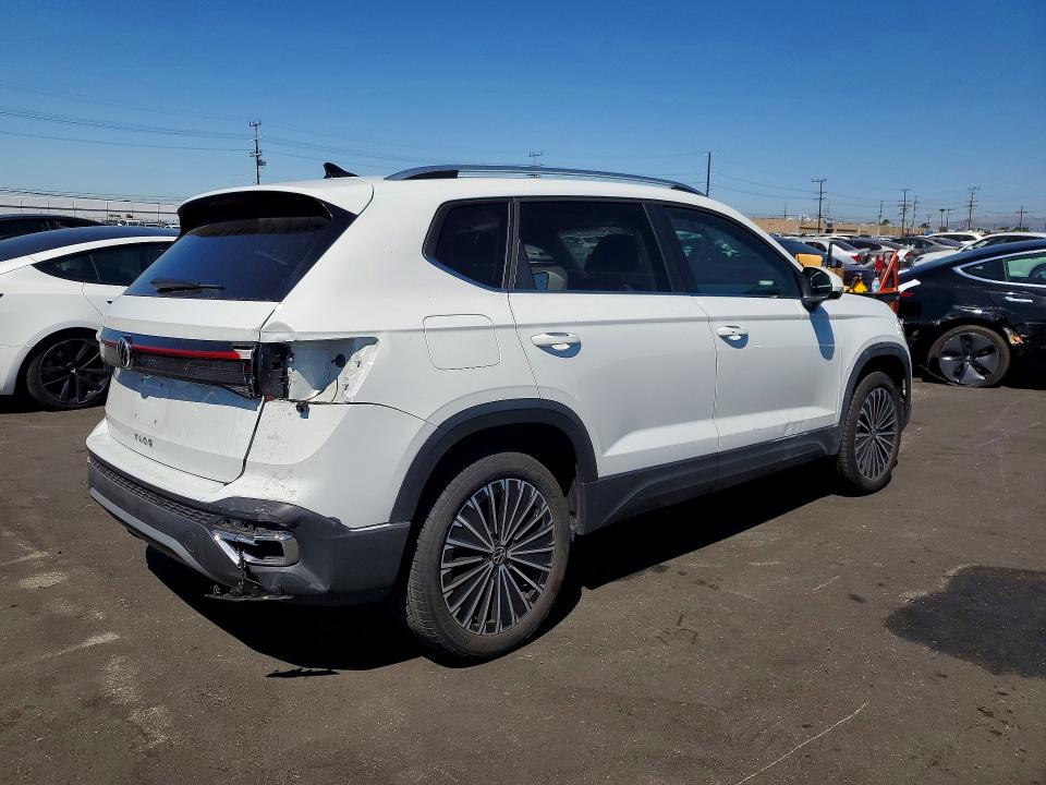2025 Volkswagen Taos მანქანა იყიდება აუქციონზე, vin: 3VVSC7B27SM011053, აუქციონის ნომერი: 52894196