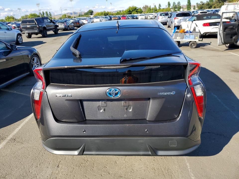 Продаж на аукціоні авто 2018 Toyota Prius, vin: JTDKARFU8J3065912, номер лоту: 55113836