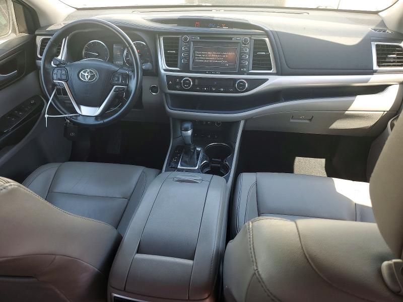 54623476 :رقم المزاد ، 5TDJZRFH3JS532451 vin ، 2018 Toyota Highlander مزاد بيع