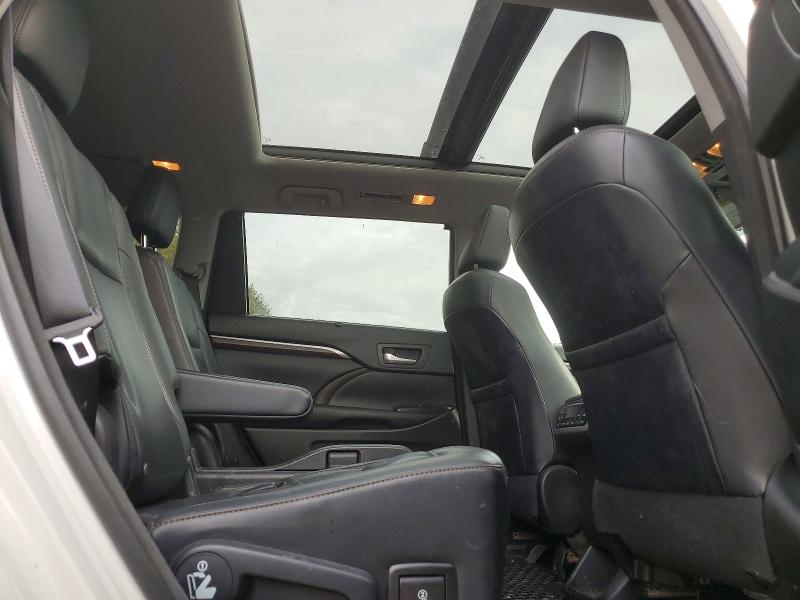 Продаж на аукціоні авто 2016 Toyota Highlander, vin: 5TDDKRFH1GS265031, номер лоту: 50293826