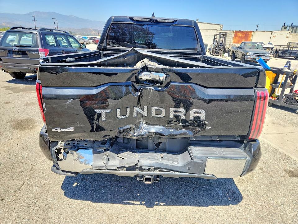 Продажа на аукционе авто 2022 Toyota Tundra, vin: 5TFMA5DB8NX016100, номер лота: 54432406