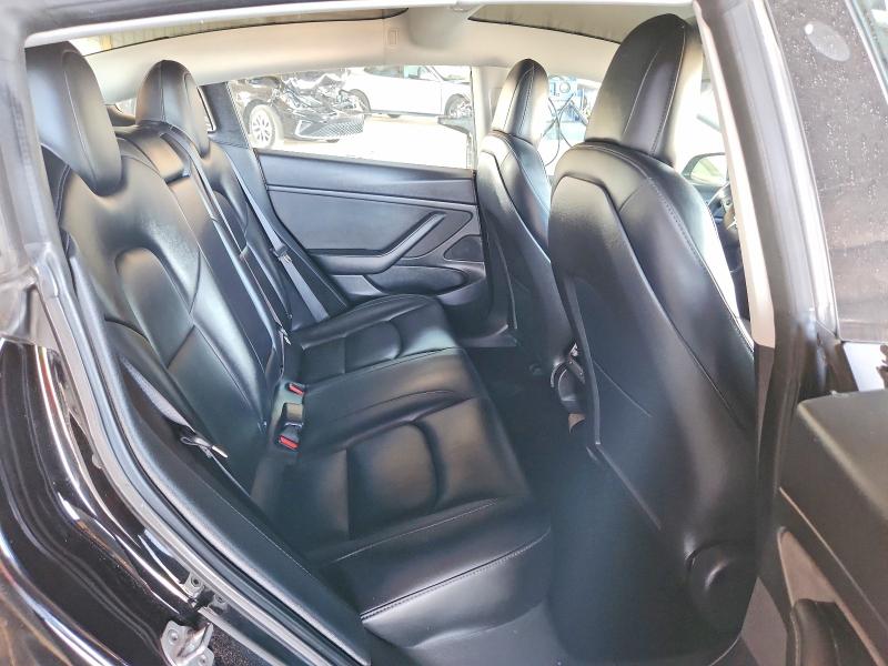 Продаж на аукціоні авто 2018 Tesla Model 3, vin: 5YJ3E1EB4JF128002, номер лоту: 54914436