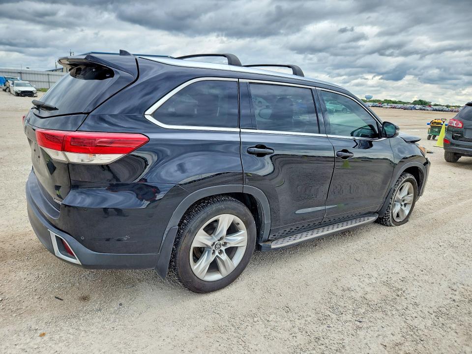 Продаж на аукціоні авто 2019 Toyota Highlander, vin: 5TDYZRFHXKS326690, номер лоту: 54020276