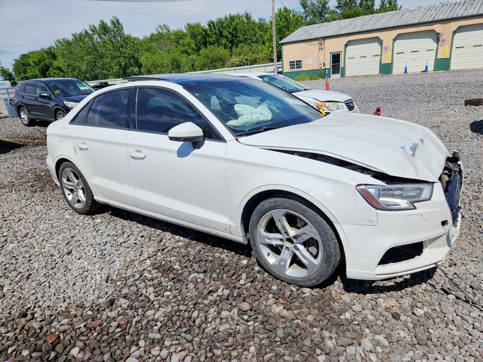 55024386 :رقم المزاد ، WAUAUGFF6H1074488 vin ، 2017 Audi A3 مزاد بيع