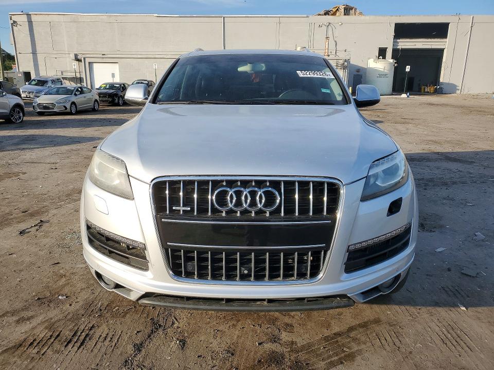 2015 Audi Q7 მანქანა იყიდება აუქციონზე, vin: WA1VMAFE8FD021905, აუქციონის ნომერი: 52299326