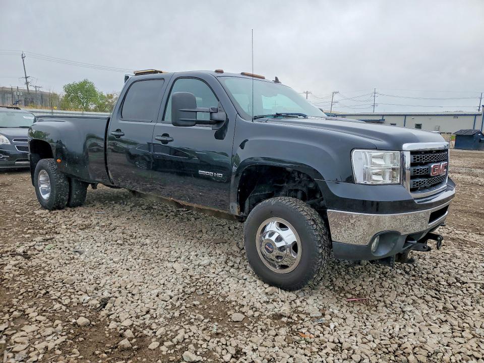 52070656 :رقم المزاد ، 1GT424C85BF170827 vin ، 2011 Gmc Sierra مزاد بيع
