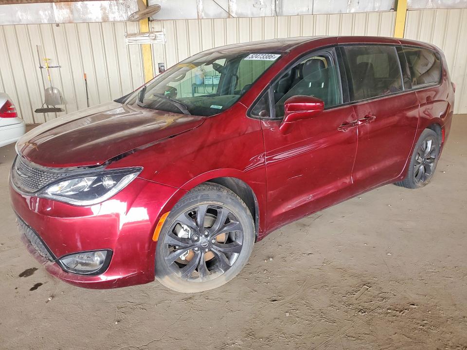 Продажа на аукционе авто 2018 Chrysler Pacifica, vin: 2C4RC1FG0JR351717, номер лота: 52473386