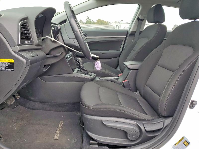 52755766 :رقم المزاد ، 5NPD84LF2JH300421 vin ، 2018 Hyundai Elantra مزاد بيع