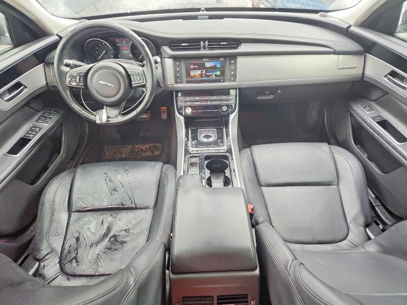 52613146 :رقم المزاد ، SAJBD4BN9HCY32252 vin ، 2017 Jaguar Xf مزاد بيع