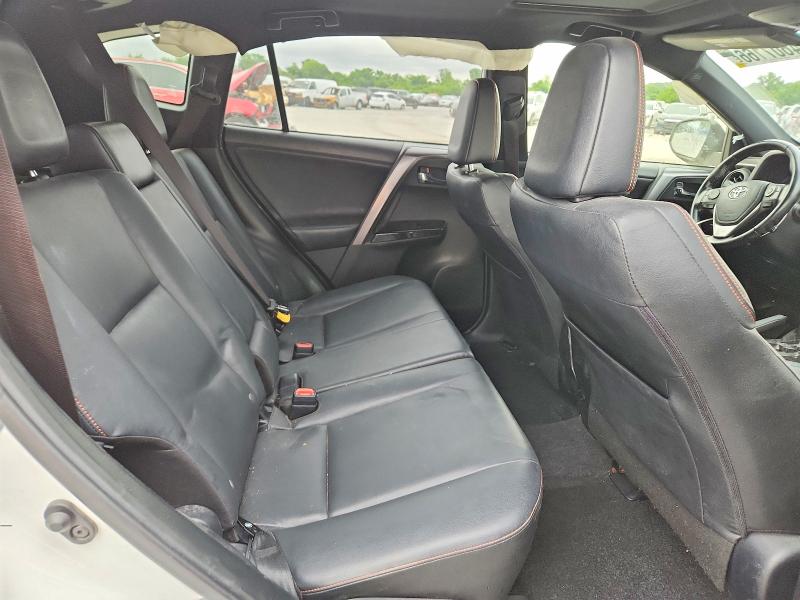54607166 :رقم المزاد ، JTMJFREV8HJ137463 vin ، 2017 Toyota Rav4 مزاد بيع
