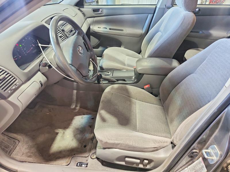 52897086 :رقم المزاد ، JTDBE32K820054305 vin ، 2002 Toyota Camry مزاد بيع