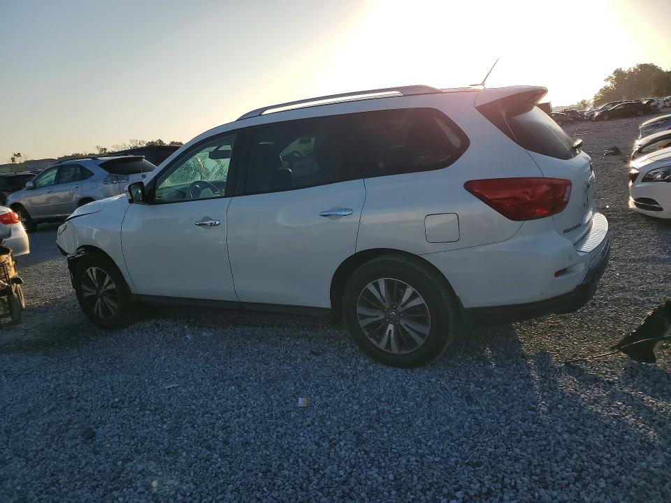 Продажа на аукционе авто 2017 Nissan Pathfinder, vin: 5N1DR2MN0HC620569, номер лота: 54138046