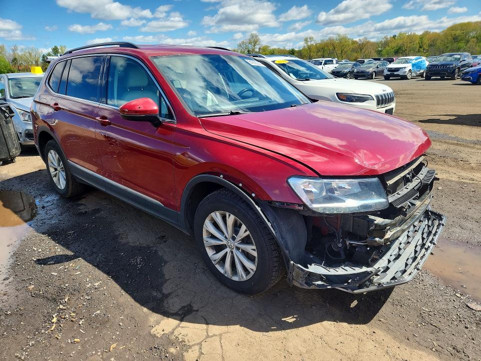 Продажа на аукционе авто 2018 Volkswagen Tiguan, vin: 3VV2B7AX6JM068035, номер лота: 51663826